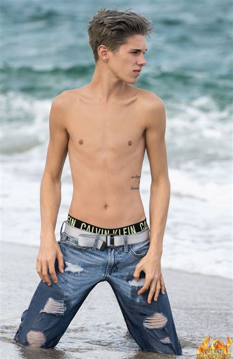 We would like to show you a description here but the site won’t allow us. . Hairless twinks